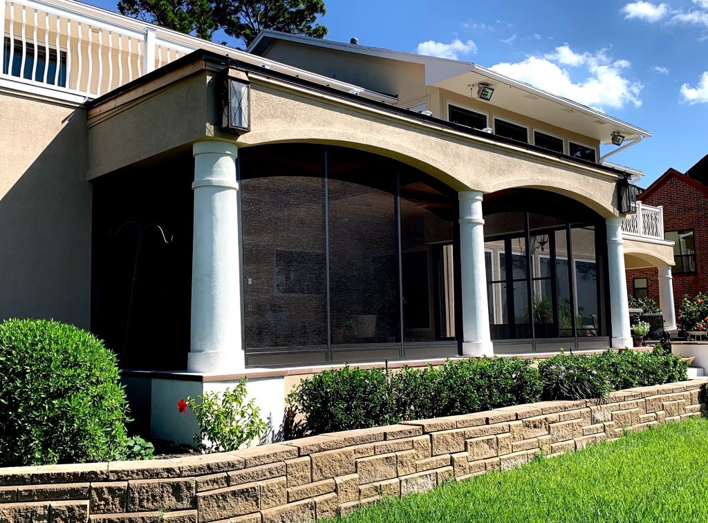 Closed in patio with screened Porch in Austin & San Antonio near me
